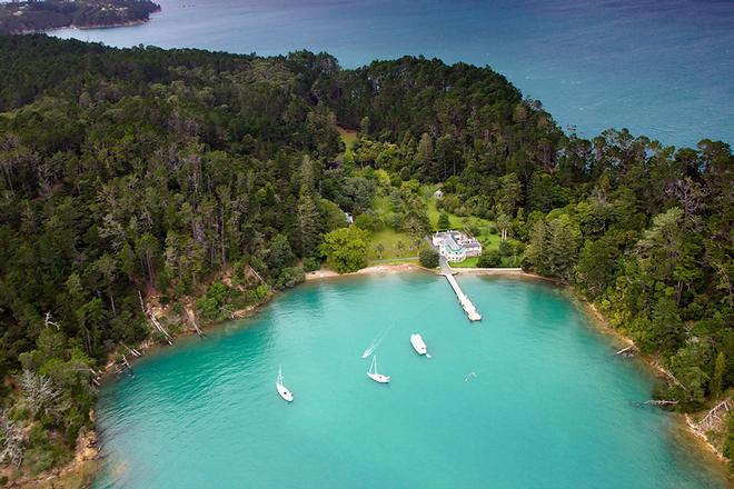 Mansion House Bay, on the opposite side of Bon Accord Harbour, to the Kawau Island Yacht Club - and iIdyllic sailing destination ©  SW